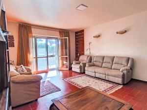 Et opholdsområde på Apartment Casamare by Interhome