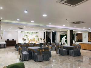 Χώρος καθιστικού στο Hotel Kingston House - Near Shaheed Path and Ayodhya Road