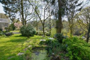 Κήπος έξω από το The Stables +11 φωτογραφίες