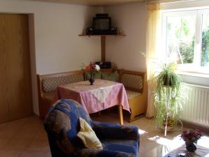 Postel nebo postele na pokoji v ubytování Ferienwohnung Mit Blick Zur Wallfahrtskirche + 18 fotografií