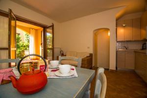 Kuchyň nebo kuchyňský kout v ubytování Trilocale Cielo