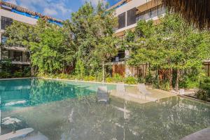 Gallery image of Divine 2BR with Beach Access Gym Fast WiFi in Cedro