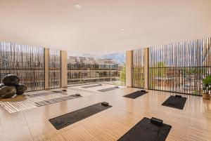 Φωτογραφία από το άλμπουμ του Divine 2BR with Beach Access Gym Fast WiFi σε Cedro