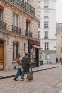 Επισκέπτες που μένουν στο Hôtel Suzie Blue