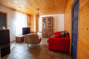 Posezení v ubytování petite maison avec grand jardin clos