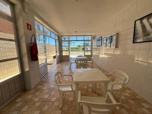 Χώρος καθιστικού στο Kit Próximo a Feirinha da Guilhermina - Frente Mar