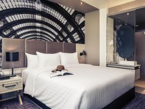 Postel nebo postele na pokoji v ubytování Mercure Bangkok Makkasan + 73 fotografií