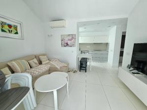 TV a/nebo společenská místnost v ubytování Campo Golf 19 by VillaGranCanaria