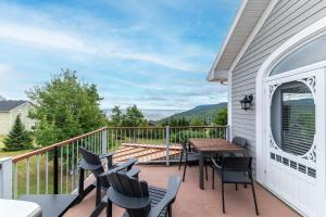 En generel udsigt til bjerge eller udsigt til bjerge taget fra lejligheden