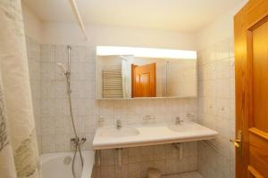 Koupelna v ubytování Il Balcun Tort + 5 fotografií