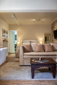 Posezení v ubytování Ampolis Guest House