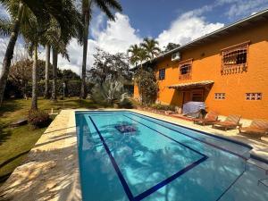 Bazén v ubytování Paradise San Jeronimo Parcelacion 6BR AC Pool nebo v jeho okolí