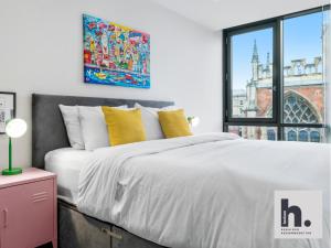 Postel nebo postele na pokoji v ubytování Free Parking - Balcony - Siemens - Perfect for Business & Weekends x20 Units