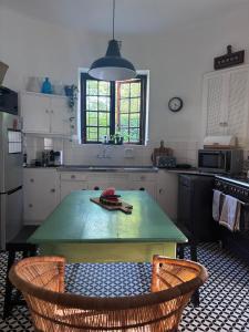 Η κουζίνα ή μικρή κουζίνα στο Catlovers Christmas