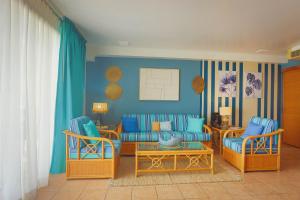 Posezení v ubytování Paradise Perch - Royal Retreats at Maho Beach + 38 fotografií