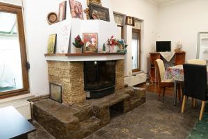 Μια τηλεόραση ή/και κέντρο ψυχαγωγίας στο Pensiunea La Radu