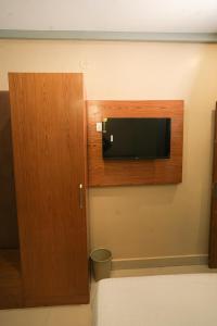 Μια τηλεόραση ή/και κέντρο ψυχαγωγίας στο Hotel Riviera