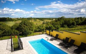 Bazén v ubytování Cozy Home In Kapela With Sauna nebo v jeho okolí + 23 fotografií