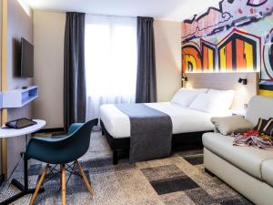 Posezení v ubytování ibis Styles Clamart Gare Grand Paris