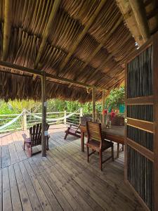 Balkón nebo terasa v ubytování Playa Pikua Ecolodge + 18 fotografií
