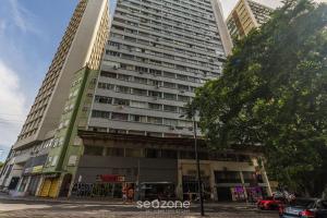 Το κτήριο όπου στεγάζεται  το διαμέρισμα