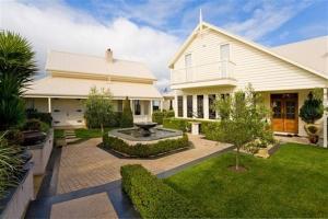 Gallery image of Apollo Bay Guest House in Apollo Bay