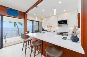 Kuchyň nebo kuchyňský kout v ubytování Oceanfront Kona Haven with Sunset Lanai + 9 fotografií