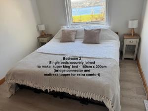 Postel nebo postele na pokoji v ubytování Breiwick Bay Panorama - 10 min walk to town centre + 29 fotografií