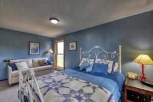 En eller flere senge i et værelse på Little Deer Point -270 I