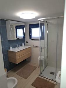 Ένα μπάνιο στο Villino Elvira