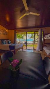 Postel nebo postele na pokoji v ubytování Hotel Beachfront Vista Hermosa + 150 fotografií