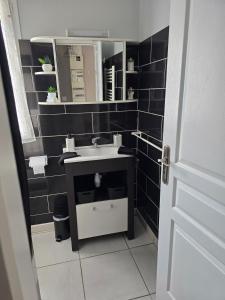 Ένα μπάνιο στο La maisonnette de Pizancon