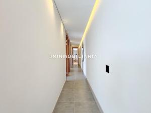 Фотография из галереи Apartamento de lujo a 3 minutos del Aeropuerto JMC 302 в городе Рионегро +1 фотография