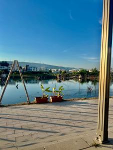 Φυσικό τοπίο κοντά σε αυτή η παραθεριστική κατοικία