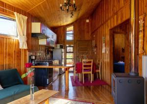 Kuchyň nebo kuchyňský kout v ubytování Cabañas Entre Verdes