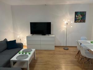 Et tv og/eller underholdning på NAD GALERIĄ