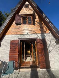 Budova, kde se vila nachází + 7 fotografií