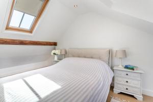 Postel nebo postele na pokoji v ubytování 3 Bed in Harrogate oc-d32616