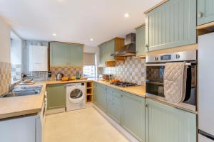 Kuchyň nebo kuchyňský kout v ubytování 3 Bed in Harrogate oc-d32616