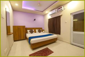 Φωτογραφία από το άλμπουμ του Hotel Miraj Blusagar Jagannath Temple # Sea Beach # Bangali Market, Best Prime Location σε Puri