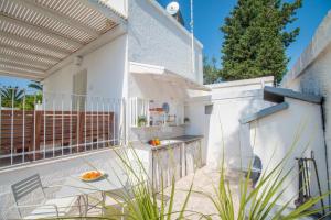 Balkón nebo terasa v ubytování TD Casa Fusella with Panoramic Pool and sea view + 14 fotografií