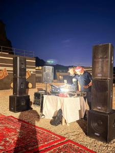 Afbeelding uit fotogalerij van Desert Pearl Luxury Camp in Wadi Rum +122 foto's