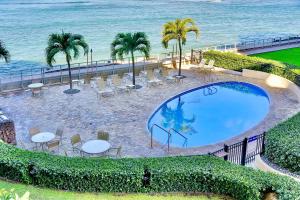 Πισίνα στο ή κοντά στο Hololani B302