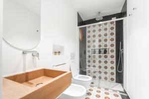 Koupelna v ubytování Magai + 41 fotografií