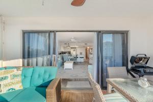 Køkken eller tekøkken på Pelican Watch #108 by Sun Palace Vacations