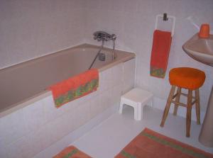 Ένα μπάνιο στο L Eucalyptus +11 φωτογραφίες