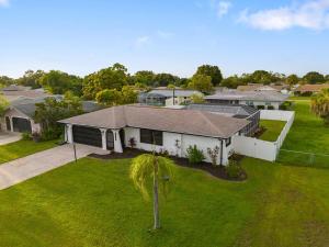 Το κτήριο όπου στεγάζεται  η παραθεριστική κατοικία