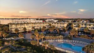 Πισίνα στο ή κοντά στο Sea Cabins 342C