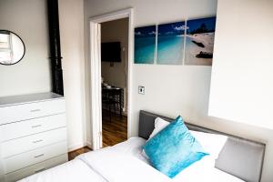 Postel nebo postele na pokoji v ubytování Luton Grove