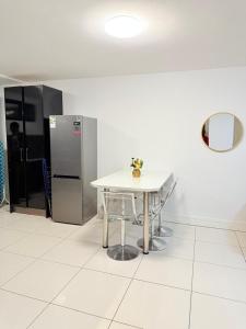 Fotografie z fotogalerie ubytování Cozy apartment in the heart of Windhoek CBD v destinaci Windhoek